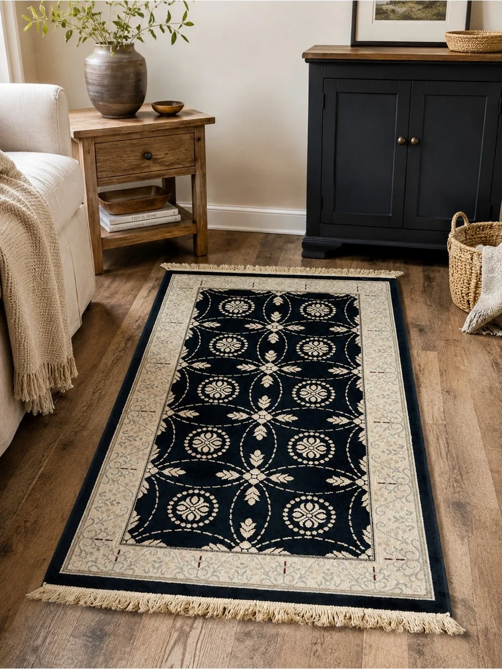 Vintage Black & Ivory Accent Area Rug 33x57 Fringe Traditional Floral Runner Rug